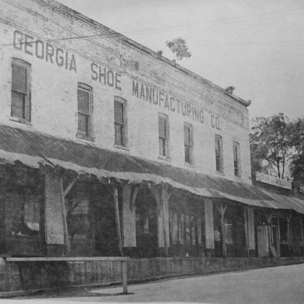 Historic black and white photo of Georgia Shoe Manufacturing Co building