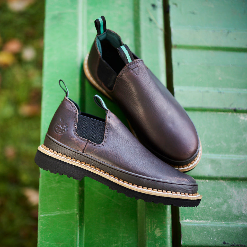 $85 Romeos Work Shoes for Guys & Gals